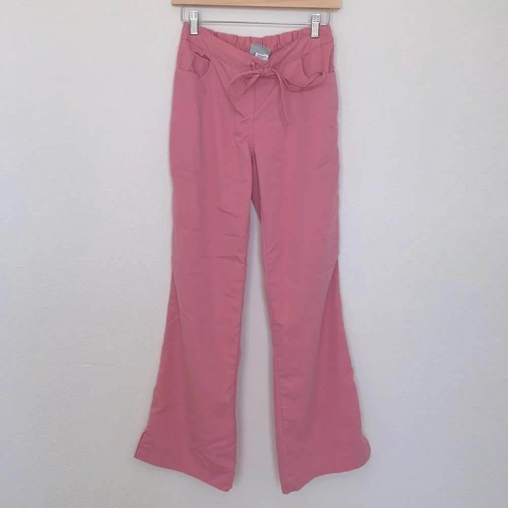 Grey’s Anatomy Retro Scrubs - Picture 1 of 6